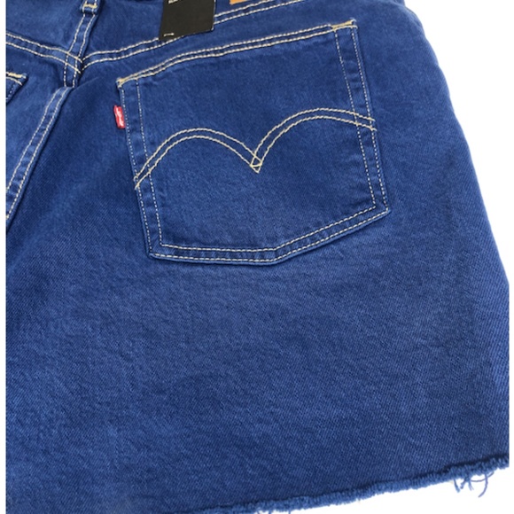 Levi's Ribcage Denim Shorts High Rise Size 32 - Picture 6 of 6